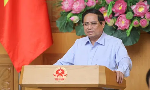 Thủ tướng chủ trì họp triển khai tổ chức chính quyền địa phương 2 cấp