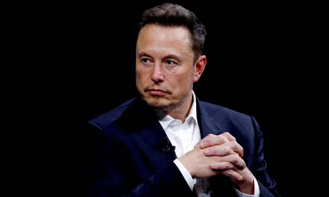 Elon Musk cảnh báo về tương lai của Tesla