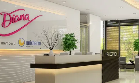 Diana liên tiếp ra thông cáo xin lỗi vụ mời nghệ sĩ dự sự kiện: Sẽ áp dụng hình thức kỷ luật nghiêm khắc đối với các cá nhân có liên quan