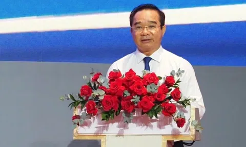 Chủ tịch TP.HCM kiến nghị cho TP cơ chế chuyển nhượng doanh nghiệp