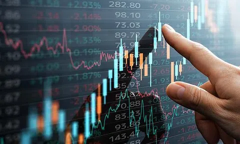 STB vượt 50.000 đồng/cp, một cổ phiếu ngân hàng tăng hơn 9% phiên 18/7