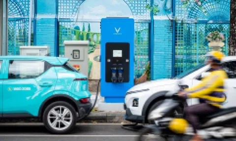 Đối tác độc quyền bán ắc quy cho VinFast lãi đậm