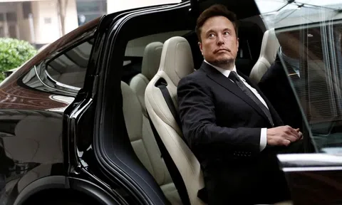 Elon Musk sắp thành tỷ phú 1.000 tỷ USD đầu tiên?