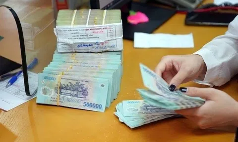Ngân hàng 'bơm' mạnh vốn ra nền kinh tế