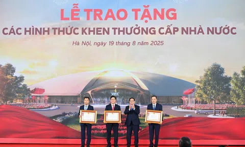 EVN, EVNNPT nhận Huân chương Lao động với công trình 500 kV mạch 3