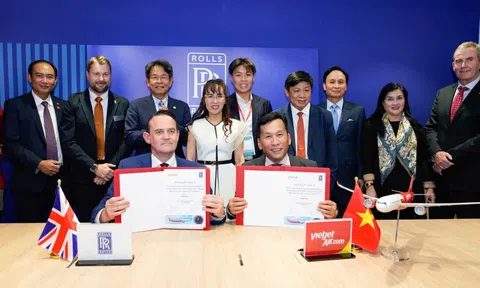 Vietjet ký đơn hàng 'khủng' với Rolls-Royce