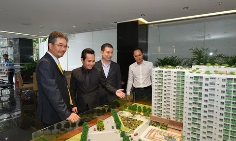 Vàng, chứng khoán, bất động sản cùng 'nóng', nên đầu tư kênh nào?