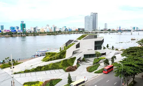 Hé lộ “ông lớn” đứng sau kế hoạch biến sông Hàn thành đại lộ du lịch mới của Đà Nẵng