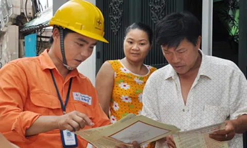 Bộ Chính trị: Tăng quyền để khách hàng lựa chọn nhà cung cấp điện