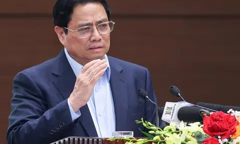 Thủ tướng Chính phủ: Nhà ở xã hội không phải nằm ở nơi “khỉ ho cò gáy", đất “đầu thừa đuôi thẹo”, thủ tục sẽ cắt giảm ít nhất 350 ngày