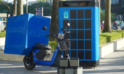 Trạm đổi pin xe điện đầu tiên ở Việt Nam: Làm bằng gỗ, màn hình máy tính cũ, 'quẹt thẻ' bằng Bằng lái xe, nay đã cán mốc 1 triệu lượt đổi