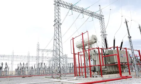 Đóng điện Trạm biến áp 220kV Dương Kinh, tăng cường đảm bảo điện cho thành phố Hải Phòng