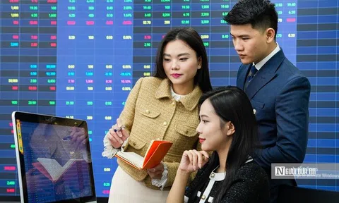 Ngành chứng khoán bội thu chưa từng có, công ty nào đang lên hương?