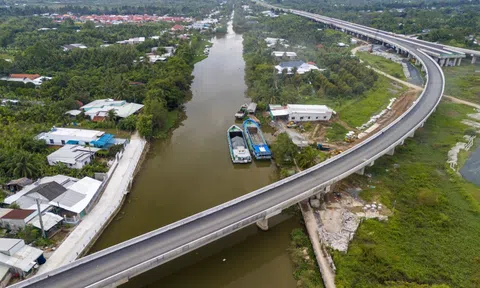 Toàn cảnh tuyến cao tốc Cần Thơ - Cà Mau sắp thông xe