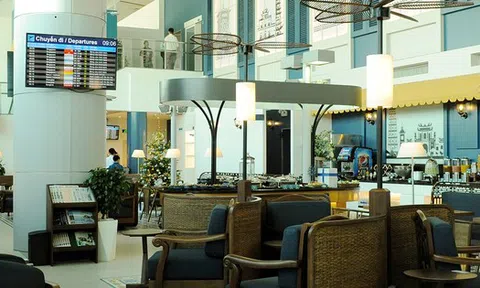 Phòng chờ cao cấp ở sân bay Tân Sơn Nhất có gì mà "đắt xắt ra miếng"?