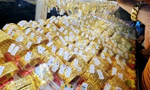 Tối 26-3, giá vàng miếng SJC, vàng nhẫn lại nhảy vọt, có nên mua vào?