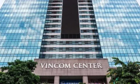 Đến lượt cổ phiếu Vincom Retail tăng trần