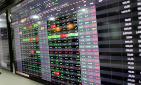 Ba công ty chứng khoán bị xử phạt gần 940 triệu đồng