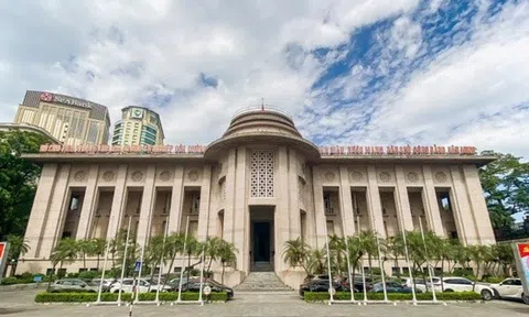 SHS: Ngân hàng Nhà nước đã bán thêm 1,41 tỷ USD thông qua hợp đồng kỳ hạn, cung cấp quyền chọn miễn phí cho các ngân hàng