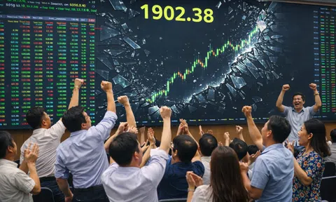 VN-Index cán mốc lịch sử 1.900 điểm, điều gì khiến cổ phiếu dầu khí tăng trần?