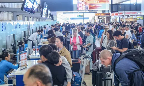 Đường bay Hà Nội - TPHCM vượt quy mô trước đại dịch COVID-19, xếp thứ 4 thế giới