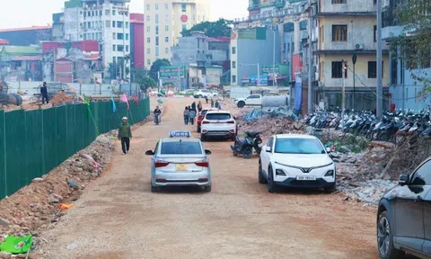 Thông tuyến đường Vành đai 1 đoạn Hoàng Cầu - Voi Phục