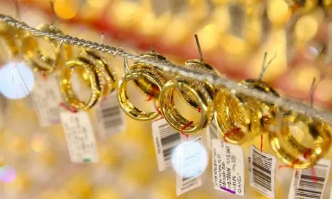 Giá vàng ngày 24/1 tăng vọt, vàng nhẫn Bảo Tín Minh Châu bán ra vượt 174 triệu đồng/lượng