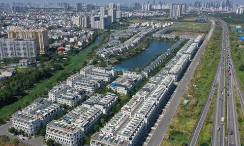 Chiến lược giãn dân của Hà Nội tạo cú xoay trục lớn trên thị trường bất động sản