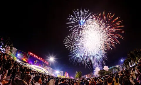 Vinhomes lãi kỷ lục 1,6 tỷ USD, doanh thu 7 tỷ USD và "núi tiền" 7,1 tỷ USD chưa ghi nhận