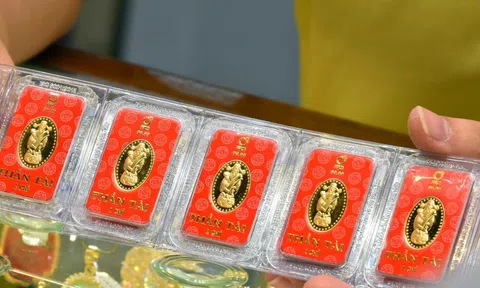 Giá vàng hôm nay 31-1: Sụt giảm mạnh sau chuỗi tăng kỷ lục