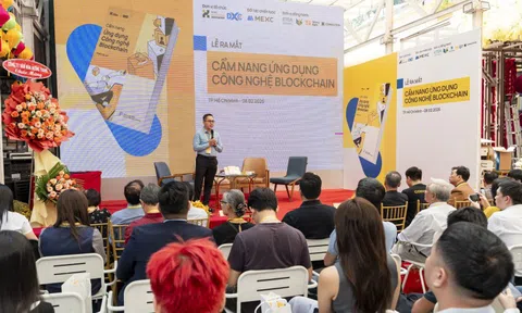 Thị trường tiền số hôm nay, 8-2: Thêm tài liệu về blockchain cho người dân trong nước