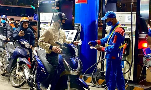 Hơn 20 thương nhân phân phối xăng dầu rút khỏi thị trường: Bộ Công Thương nói gì?