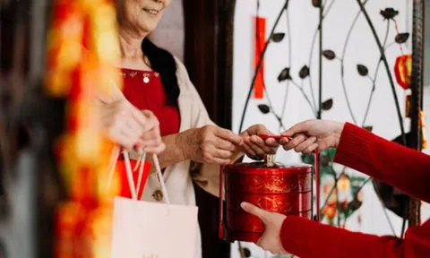 Chọn tuổi xông nhà Tết Bính Ngọ: Tuổi nào tam hợp, nhị hợp và nên ưu tiên gì?