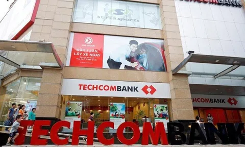 Techcombank bất ngờ giảm lãi suất tiết kiệm