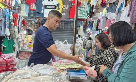 Bước ngoặt bỏ thuế khoán với hộ kinh doanh, mở lối "lên đời" doanh nghiệp