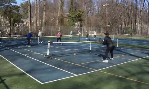 Bất động sản mất giá vì pickleball, chủ nhà than trời