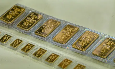 Sáng 2-3, giá vàng miếng SJC tăng mạnh, bạc thỏi xấp xỉ 100 triệu đồng/kg
