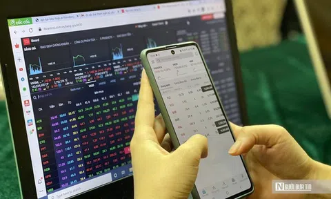 VN-Index đối mặt rung lắc ngắn hạn, chờ tín hiệu tại vùng hỗ trợ quan trọng