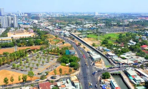 'Khẩu vị' người mua sẽ thế nào khi tuyến 'đường tỷ đô' quốc lộ 13 sắp mở rộng lên 60m?