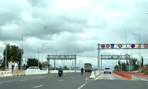 Nhiều bất cập trong ngày đầu thu phí đường cao tốc Vĩnh Hảo – Phan Thiết, Phan Thiết – Dầu Giây