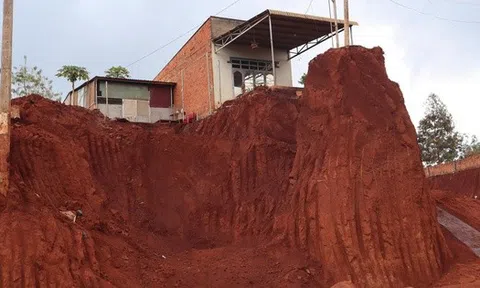Diễn biến nóng vụ nhà dân chênh vênh mép vực ở Đồng Nai sau loạt phản ánh từ báo chí