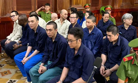 Xét xử vụ án xuyên quốc gia: Phơi bày mạng lưới "ngân hàng ngầm" ở TPHCM