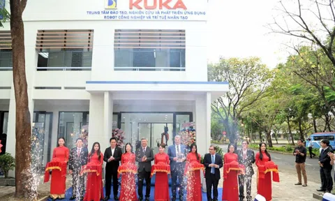 KUKA – Hãng Robot đặt nền móng hệ sinh thái Robot & AI tại miền Trung