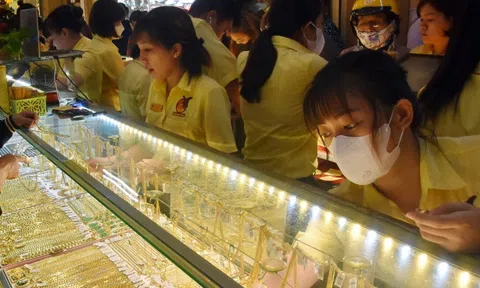 Giá vàng hôm nay, 7-3: Bật tăng trở lại