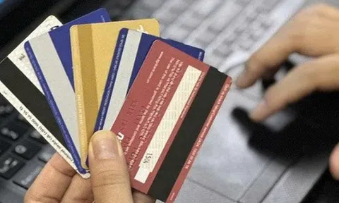 Cảnh báo bẫy cho thuê, mua bán tài khoản ngân hàng nhận “hoa hồng”