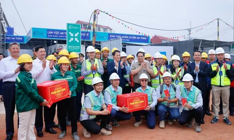 Thủ tướng Phạm Minh Chính và Bộ trưởng Lương Tam Quang kiểm tra tiến độ Siêu dự án sân bay Gia Bình 196.000 tỷ, liên danh Coteccons tăng tốc thi công