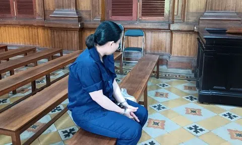 Vừa nhận "ghế", kế toán trưởng đã "thụt két" công ty