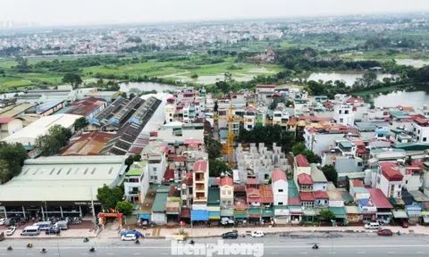 Nhà ở xã hội nên xây trên 'đất vàng' hay đẩy ra vùng ven?