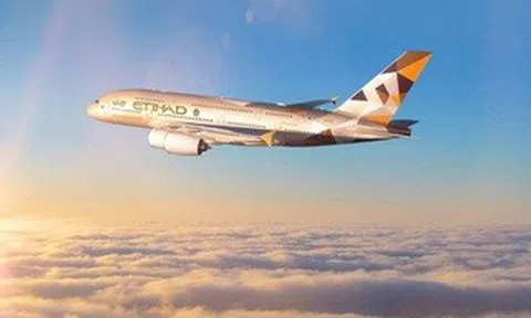 Xung đột Trung Đông tiếp tục ảnh hưởng hàng không và giá nhiên liệu, nhiều hãng bay tăng giá vé