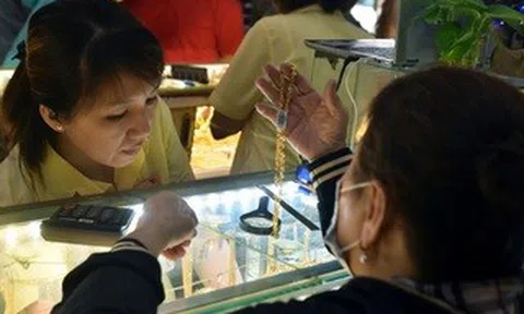 Giá vàng hôm nay, 17-3: Sụt giảm rất mạnh